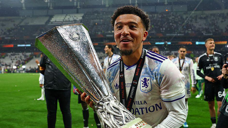 Manchester United je završio petogodišnji ugovor s Jadonom Sanchom